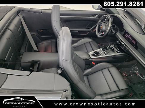Used 2025 Porsche 911 Carrera w/ Premium Package RWD image 35