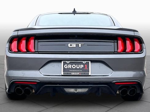 Used 2022 Ford Mustang GT RWD image 5
