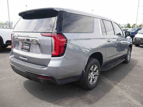 Used 2023 GMC Yukon XL SLE w/ Gmc Pro Safety Plus Package AWD/4WD image 21