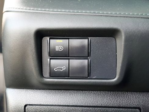 Used 2021 Toyota Highlander XLE image 55