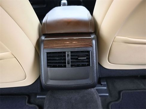 Used 2015 Toyota Avalon XLE image 27