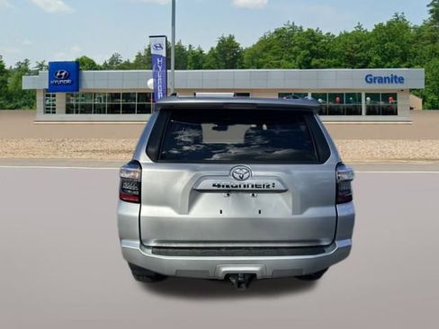 Used 2021 Toyota 4Runner SR5 Premium image 7