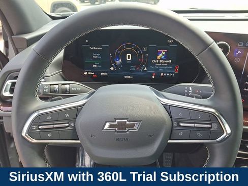 Used 2026 Chevrolet Traverse Z71 AWD/4WD image 5