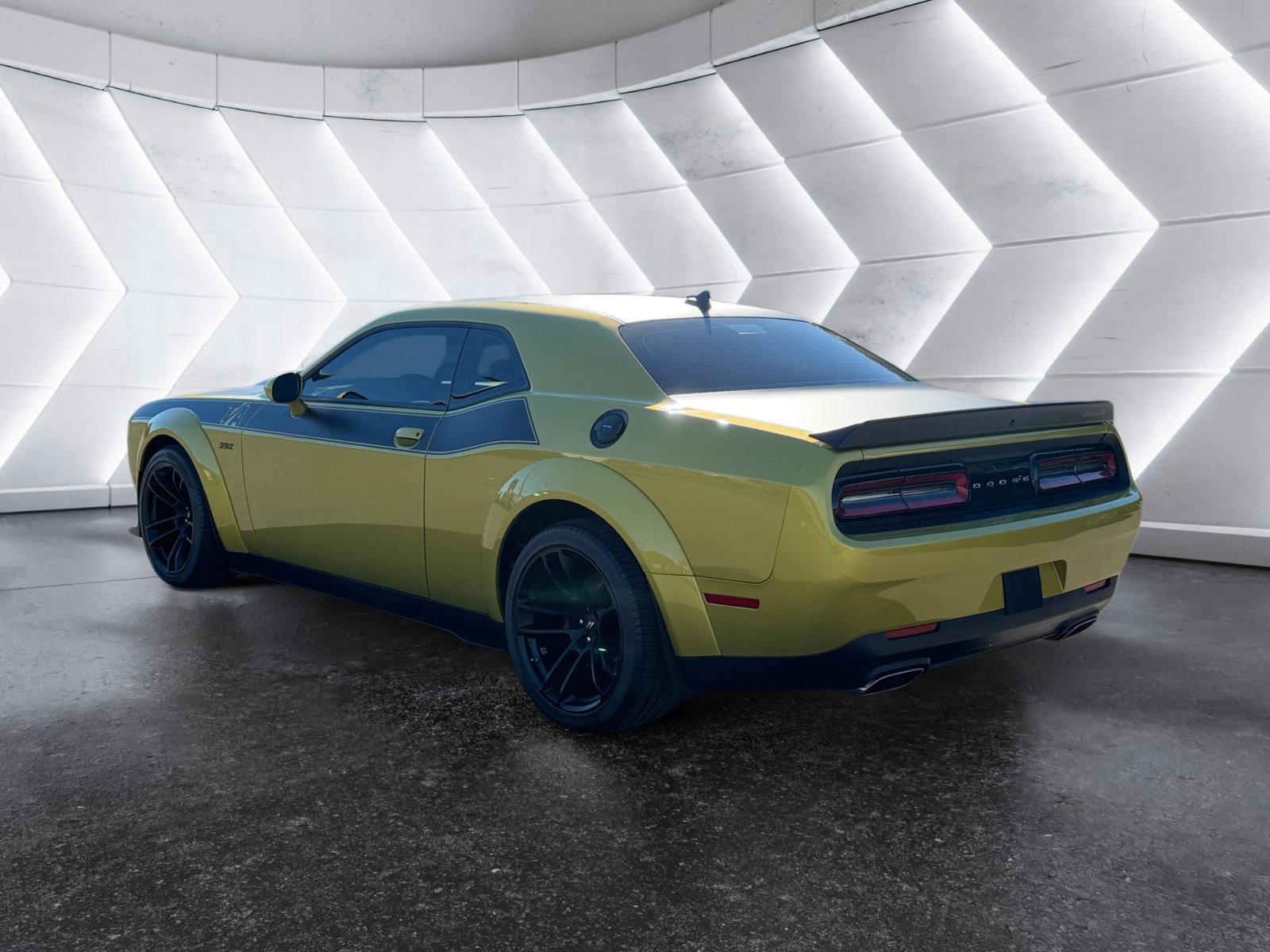 Used 2021 Dodge Challenger R/T Scat Pack RWD image 4