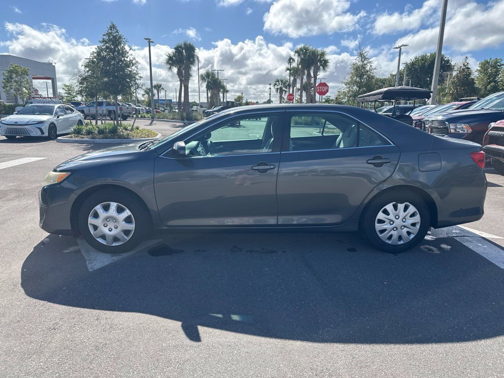 Used 2012 Toyota Camry FWD image 3