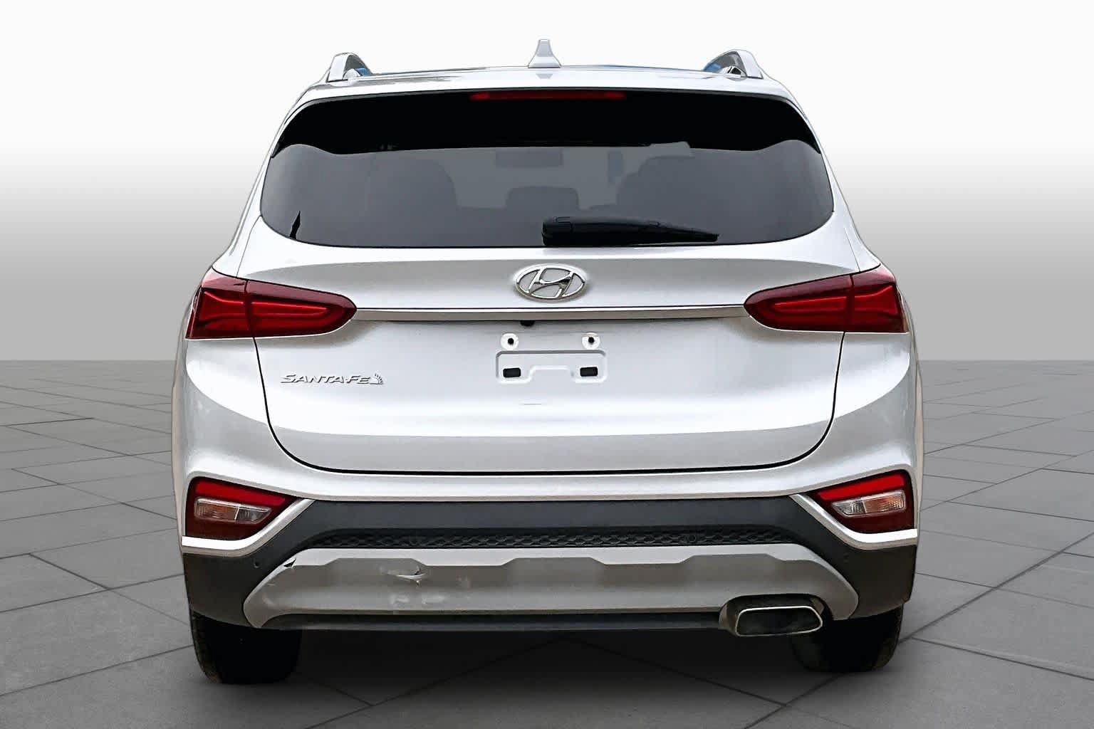 Used 2019 Hyundai Santa Fe Limited FWD image 5