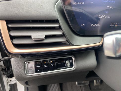 Certified 2025 Buick Envision Sport Touring image 35