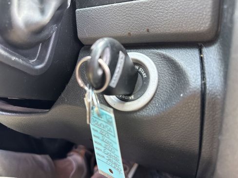 Used 2013 RAM 1500 Express image 29