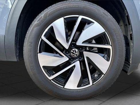 Used 2026 Volkswagen Atlas SE FWD image 10