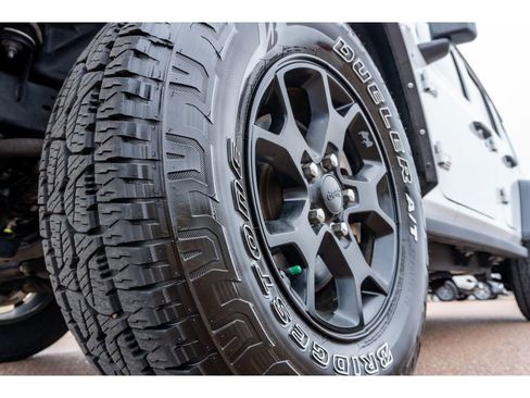 Used 2021 Jeep Wrangler Unlimited Sport image 9