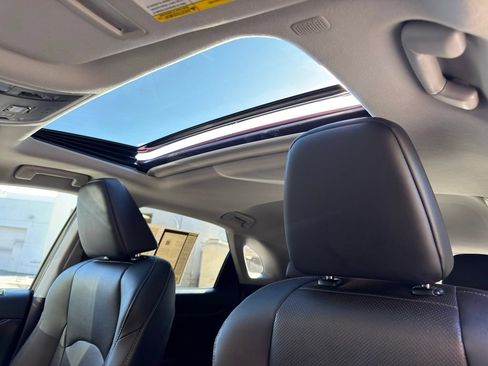 Certified 2022 Lexus RX 450h AWD w/ Premium Package image 17