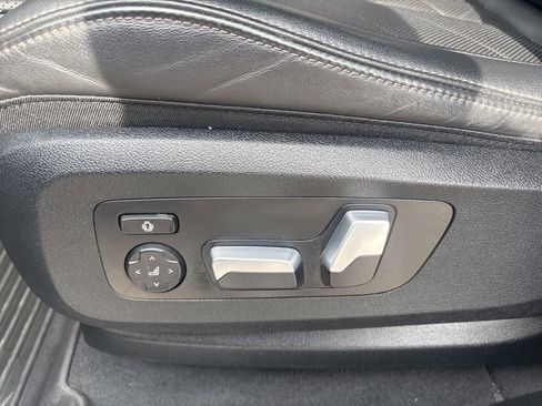 Used 2023 BMW X5 xDrive40i AWD/4WD image 7