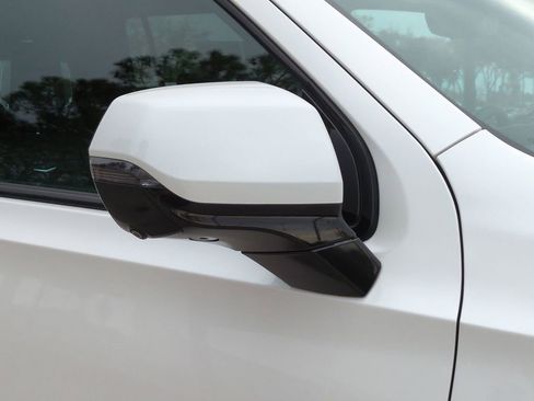 Used 2023 Cadillac Escalade ESV Sport Platinum image 11