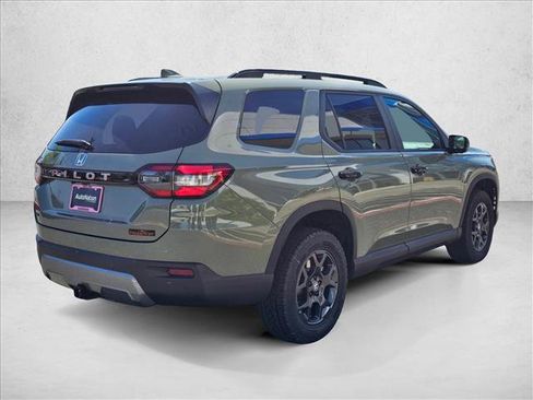New 2026 Honda Pilot TrailSport image 5