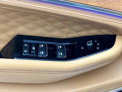 Used 2022 Jeep Grand Cherokee Summit image 16