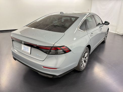New 2026 Honda Accord EX-L image 9