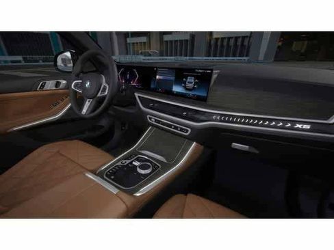Used 2026 BMW X5 sDrive40i w/ Executive Package RWD image 14