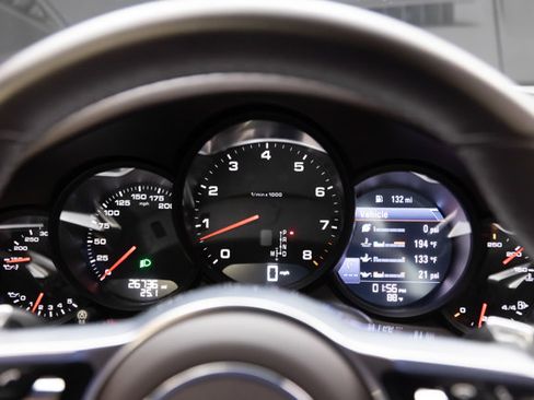 Used 2017 Porsche 911 Carrera RWD image 86