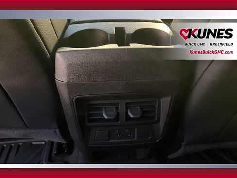 New 2026 GMC Canyon Denali image 32