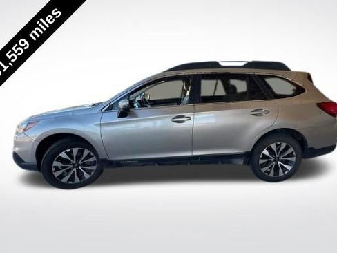 Used 2017 Subaru Outback 2.5i Limited AWD/4WD image 2