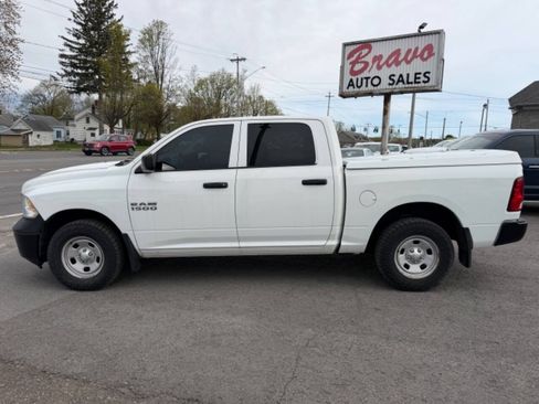 Used 2014 RAM 1500 4x4 Crew Cab w/ Remote Start & Security Group image 2