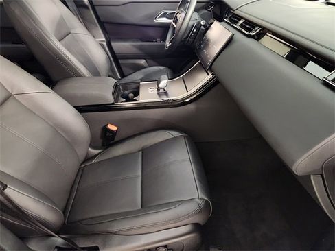 Used 2026 Land Rover Range Rover Velar Dynamic SE image 3