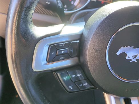 Used 2020 Ford Mustang Coupe RWD image 16