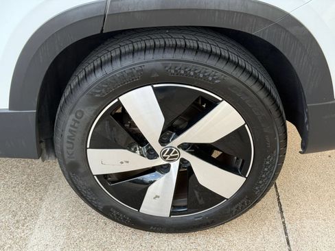 Used 2026 Volkswagen Taos S AWD/4WD image 25