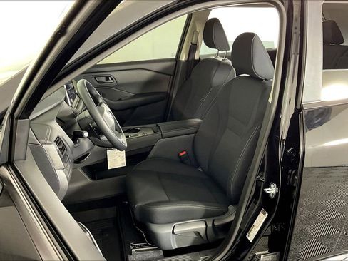 New 2026 Nissan Rogue S image 14