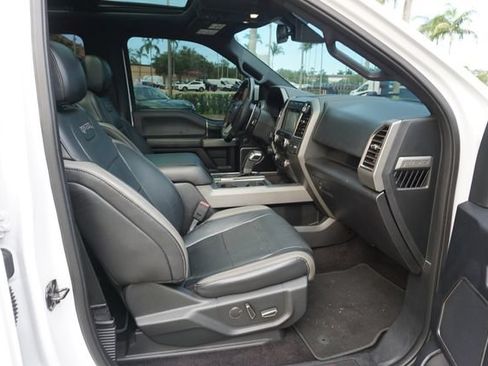 Used 2017 Ford F150 Raptor w/ Equipment Group 802A Luxury AWD/4WD image 3