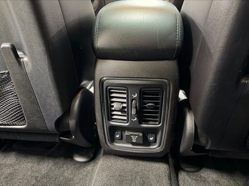 Used 2013 Jeep Grand Cherokee Limited AWD/4WD image 13