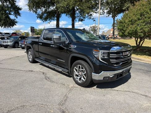 Used 2023 GMC Sierra 1500 SLT w/ SLT Premium Plus Package AWD/4WD image 15