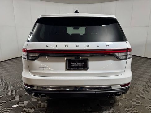 Used 2025 Lincoln Aviator Reserve w/ Illumination Package AWD/4WD image 4