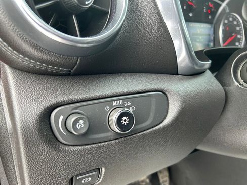 Used 2019 Chevrolet Blazer LT image 22