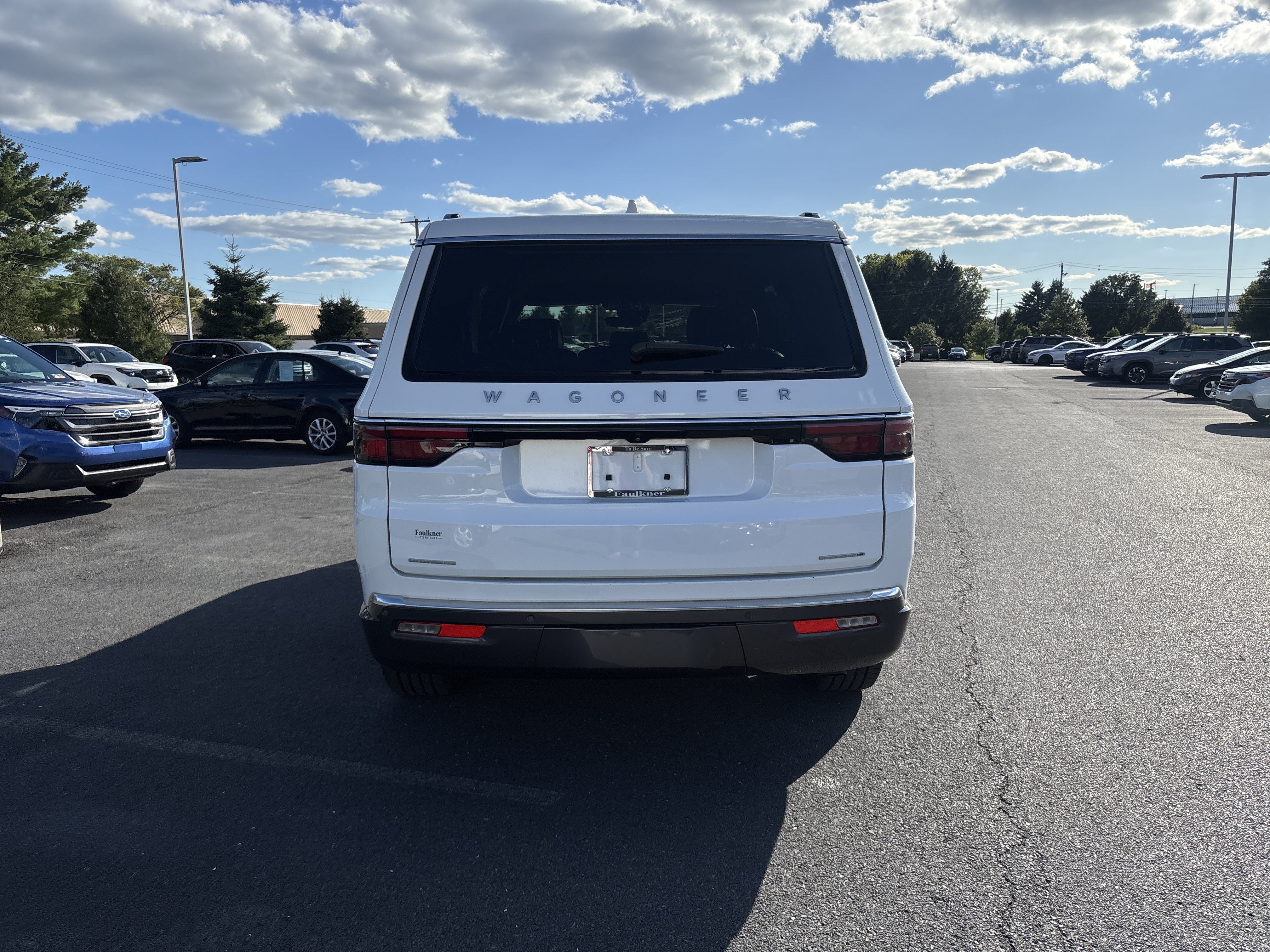 Used 2022 Jeep Wagoneer Series III AWD/4WD image 20