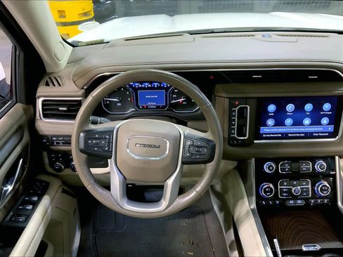 Used 2021 GMC Yukon Denali image 5