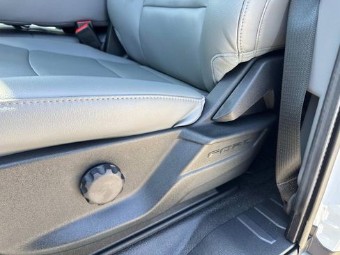 New 2025 Ford F350 XL w/ XL Chrome Package image 13