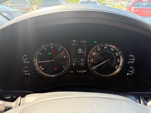 Used 2019 Lexus LX 570 4WD w/ Luxury Package image 24