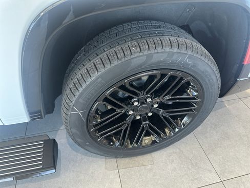 New 2026 Jeep Grand Wagoneer L Limited AWD/4WD image 21