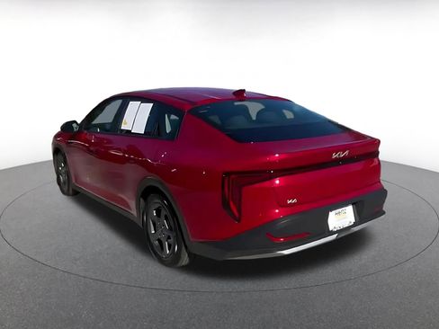 Used 2025 Kia K4 LXS image 10