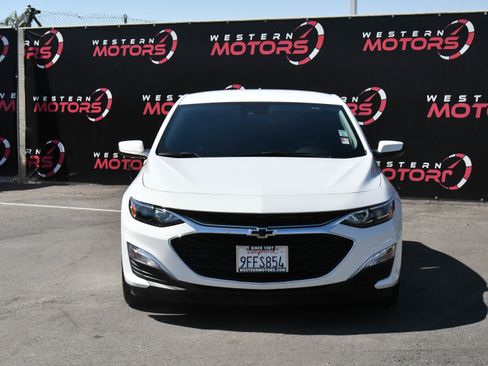Used 2023 Chevrolet Malibu RS image 2