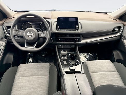 Used 2023 Nissan Rogue SV image 14