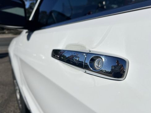 Used 2020 Jeep Grand Cherokee Limited RWD image 11