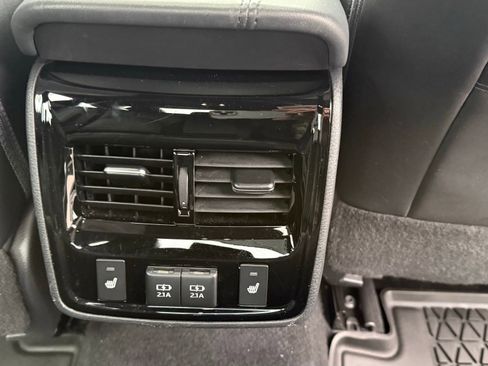 Used 2019 Toyota Avalon Touring image 19