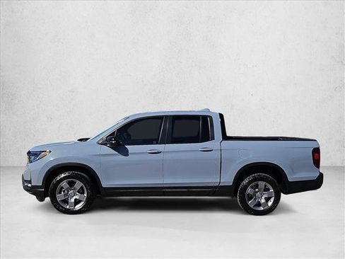 Used 2025 Honda Ridgeline TrailSport image 9