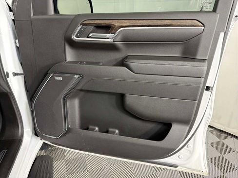 Used 2024 GMC Sierra 1500 Elevation w/ Elevation Premium Package image 12