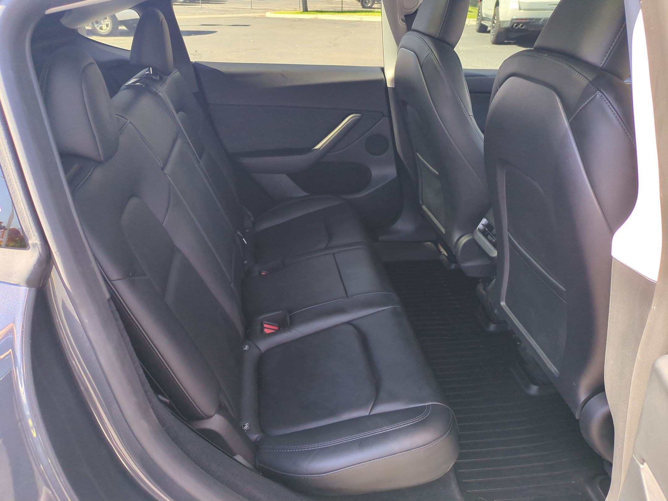 Used 2023 Tesla Model Y Long Range AWD/4WD image 27