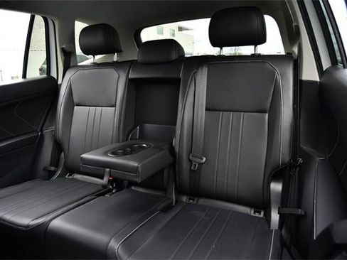Used 2022 Volkswagen Tiguan SE image 22