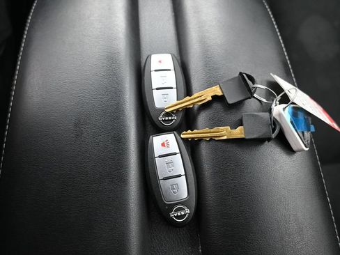 Used 2023 Nissan Murano S AWD/4WD image 23