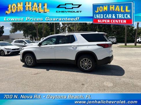 Used 2023 Chevrolet Traverse LT FWD image 5
